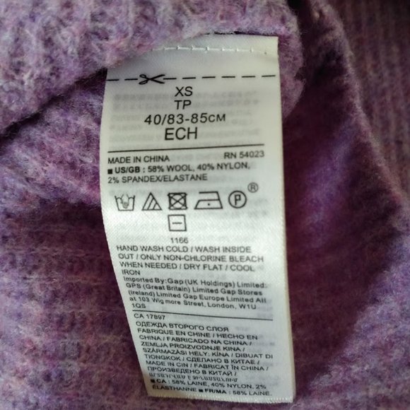 Banana Republic Cropped Sweater - Picture 3 of 5